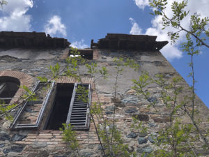 Un villaggio abbandonato in Toscana