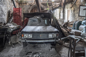 Luoghi Abbandonati Italia Urbex. La Casa del Preside Ufficiale