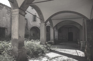 Il Convento Abbandonato dei Viandanti o degli Artisti