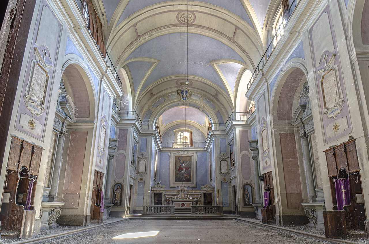 Un Antico Convento Abbandonato in Toscana